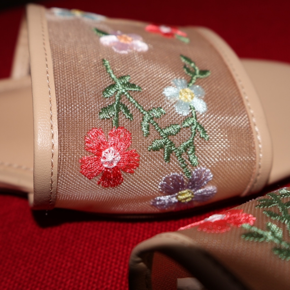 A New Day Tan Floral Embroidered Slide Sandals. Women's 7 1/2. NWOT. - Picture 8 of 8